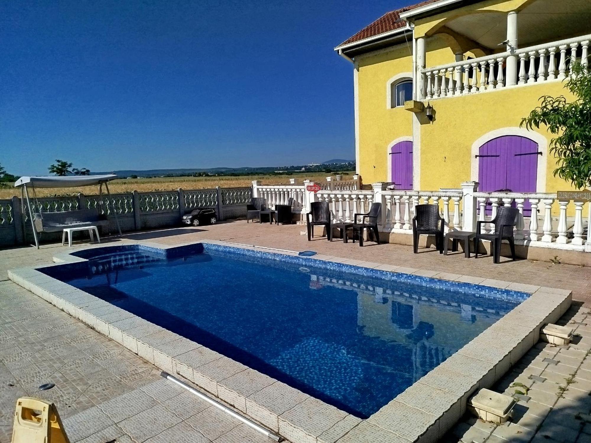 V & V Villa Lalince Exterior foto